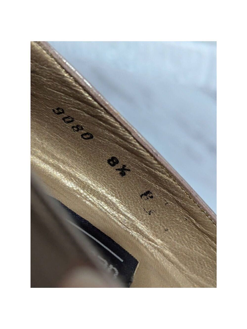 Stuart Weitzman Vintage Women's Matte Metallic Gold Slip-On Heel 3" Size 8.5 - Picture 2 of 9